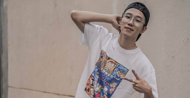 我是e噔:"作死"第一人,用生命完成冒险爆火,年入百万不是梦