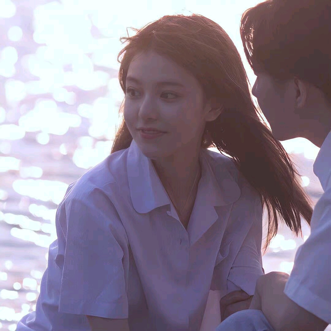 一组特别干净的情侣头像