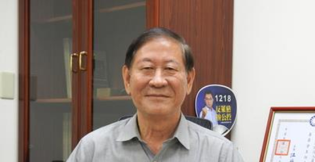 黄复兴党部主委支持江启臣：年轻党员增1万人，国民党改革获肯定_腾讯新闻