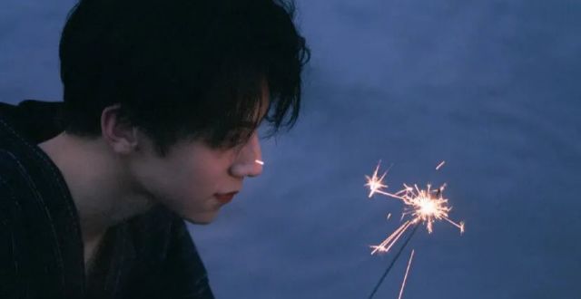 "表情包/你要讲道理还是要我""green背景图/在这个吃席不用随礼的年纪