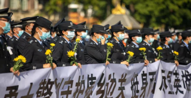 万人送别缉毒英雄蔡晓东，所属边检总站建队以来180人牺牲_腾讯新闻