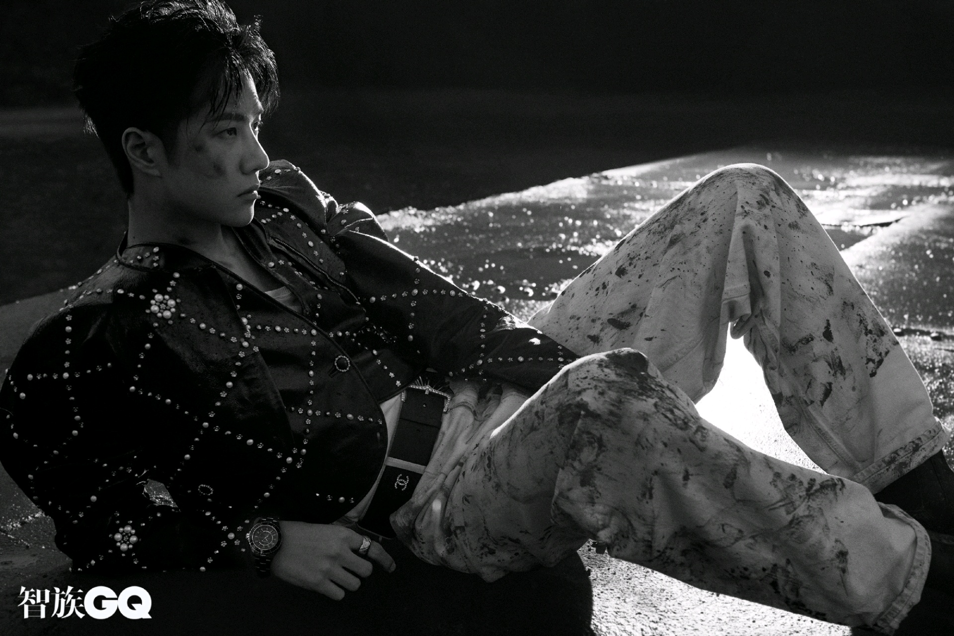 王一博智族gq10月刊封面内页大片