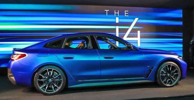 会是你的第一台电动轿跑吗？BMW i4静态体验_腾讯新闻