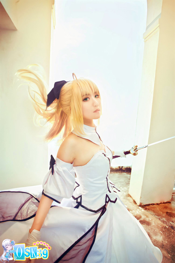 FATE Saber lily COSPLAY2