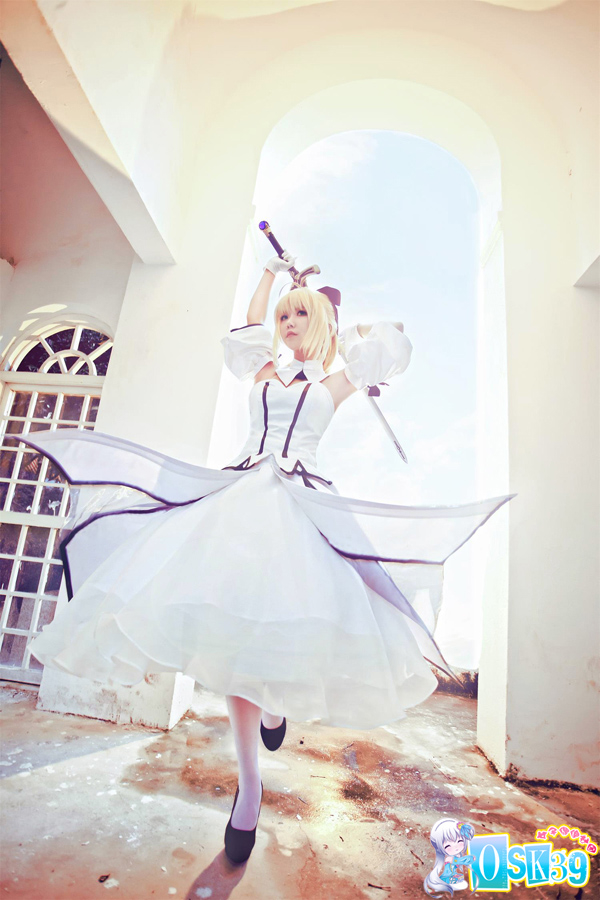 FATE Saber lily COSPLAY1