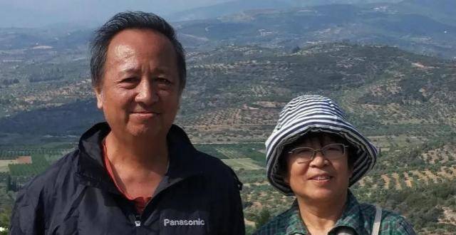 丁东邢小群为谢冕祝寿，不是在祝贺，而是在“添堵”？_腾讯新闻