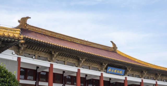 转角角楼,当年靠市民捐砖得以修整重建北京三大皇家庙宇,除了太庙孔庙