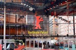يفتتح مهرجان برلين السينمائي الدولي الثاني والسبعون في 10 فبراير ، ويحتاج الجمهور إلى اختبار فيروس التاج الجديد قبل مشاهدة الفيلم