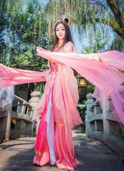 剑网三儒风秀娘cosplay闻说