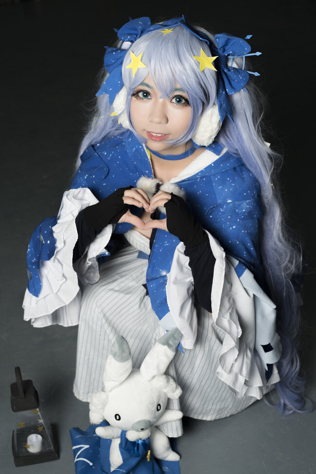 奶酪VOCALOID冬夜miku初音cosplay8