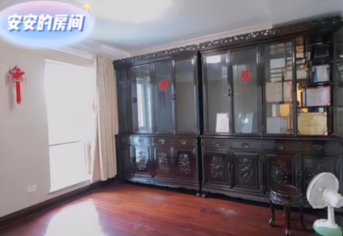 恭喜吴敏霞二胎将出生与老公击掌庆祝豪宅重装迎接一家四口