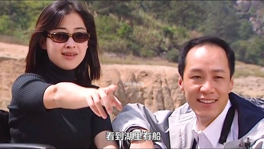 为了逃离变态丈夫的控制,妻子展开周密计划