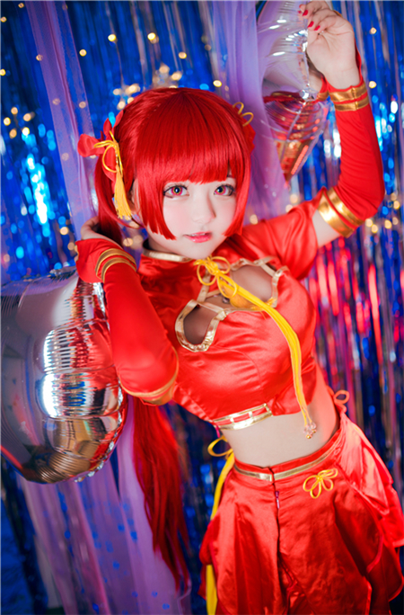 明殇虚拟歌姬东方栀子cosplay5