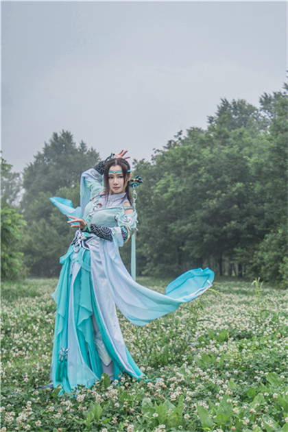 苏和剑网三雪河琴娘cosplay1