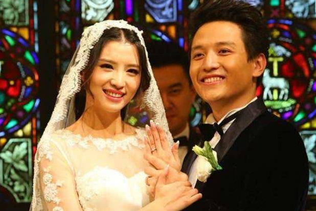 百克力老婆生完二胎上东方卫视曾是安徽卫视红人撞脸李冰冰