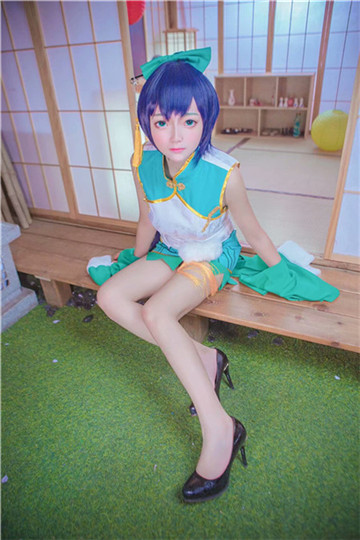 莹草小姐姐的旗袍性感cosplay7