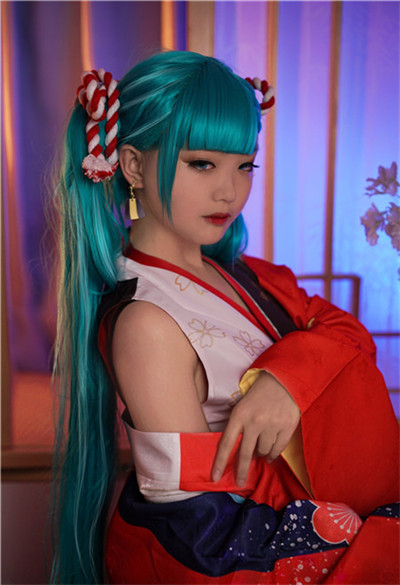 仙贝鸦miku百火缭乱cosplay8