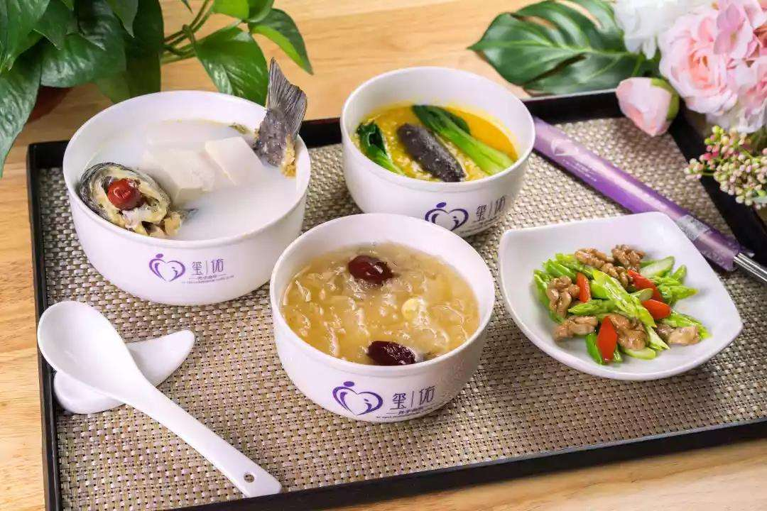 产后妈妈饮食要注意(产后吃食注意什么原因)-第1张图片-鲸幼网