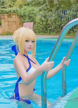 馨月Fate saber泳装Cosplay