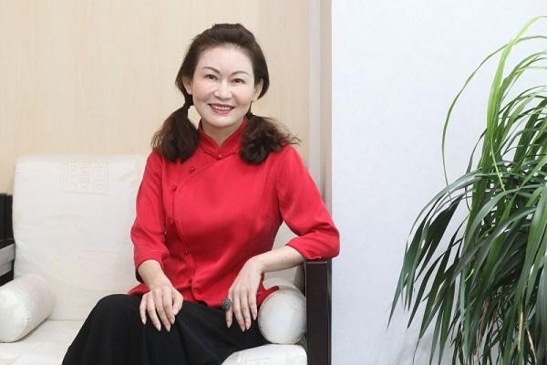 山东神秘女首富:20年豪赚500亿,掌控全球36%的市场,来历不简单