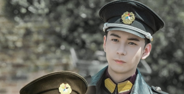 一些和军装100%适配度的10大正剧男明星