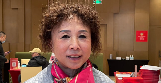 成都市政协委员黄斌建议：积极应对社会老龄化 加强基层医疗机构对阿尔兹海默症等疾病的认知与管理_腾讯新闻