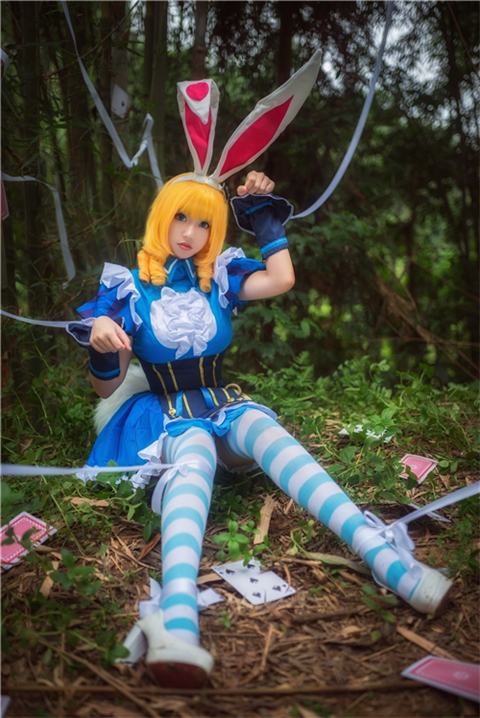 苷罗日王者荣耀妲己爱丽丝Cosplay4