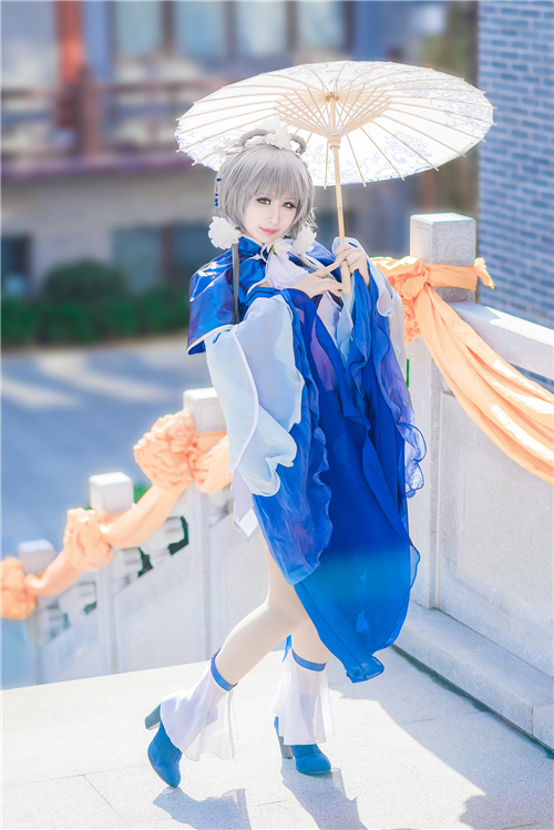 虚空_澪绫Vsinger洛天依冬至芍药Cosplay3