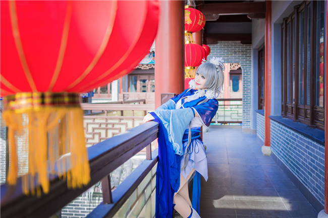 虚空_澪绫Vsinger洛天依冬至芍药Cosplay7