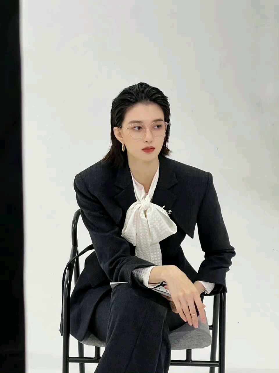 周子琳英气十足为之疯狂