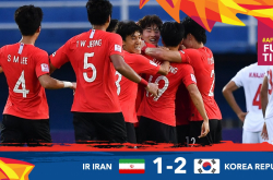 U23 Asian Cup - Li Dongjun scored in a row, South Korea 2-1 Iran qualified ahead of schedule _ Iran team
