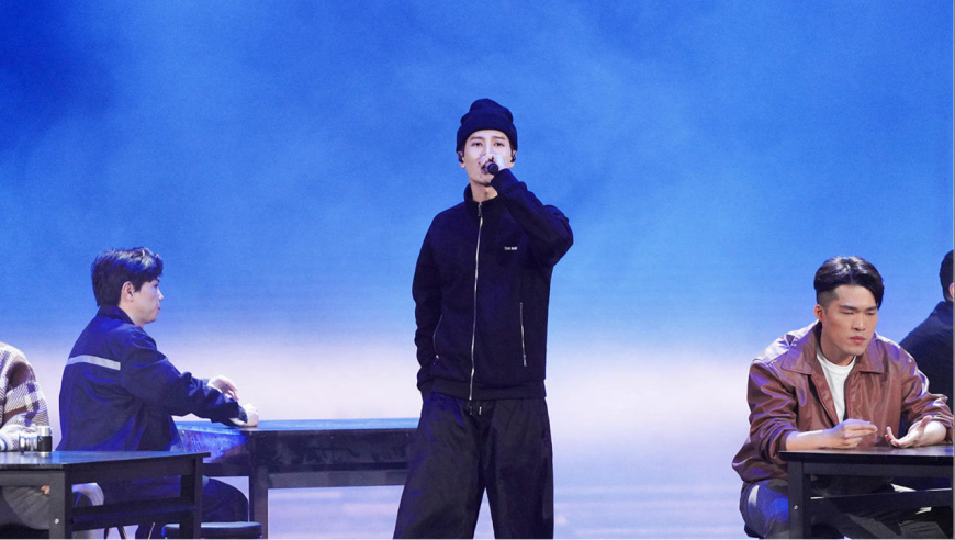 执剑少年找到了麦克风 王嘉尔新歌首秀