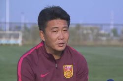 وكشفت الشبكة أن اختيار مدرب كرة القدم للسيدات قد تمت تسويته ، وليس Chen Wanting ، المدرب الجديد Zhao Junzhe هو شخص آخر.