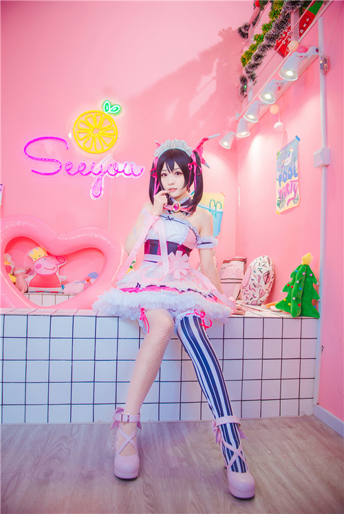 蓝裳LoveLive妮可情人节女仆Cosplay1