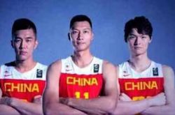 فريق كرة السلة الصيني للرجال أسوأ! تم الكشف عن أن شينجيانغ ستجدد عقد تشو تشي بالقوة ، ويكمل قائد كرة السلة للرجال الرد بأربع كلمات.