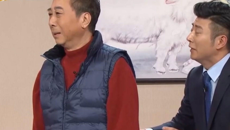 冯巩小品《小棉袄》片段,女儿奴老爸催泪演绎嫁女心,笑中带泪