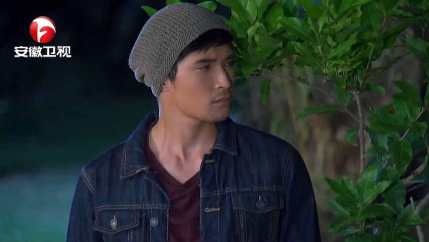 心之影:维洛太想念小美,偷偷跑到庄园看她,却不敢靠的太近