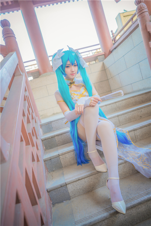 辰苏Vsinger初音金丝雀CosPlay5