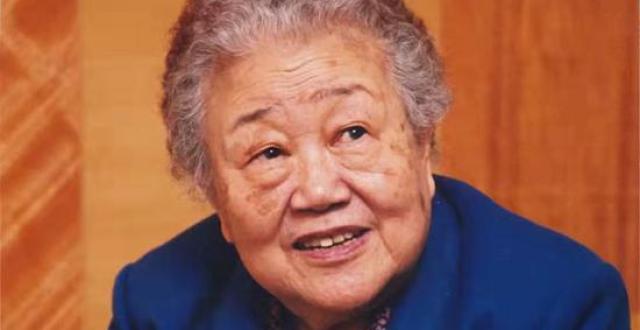 104岁的葛秦生医生松开了手，系我国妇产科内分泌学开拓者和奠基人_腾讯新闻
