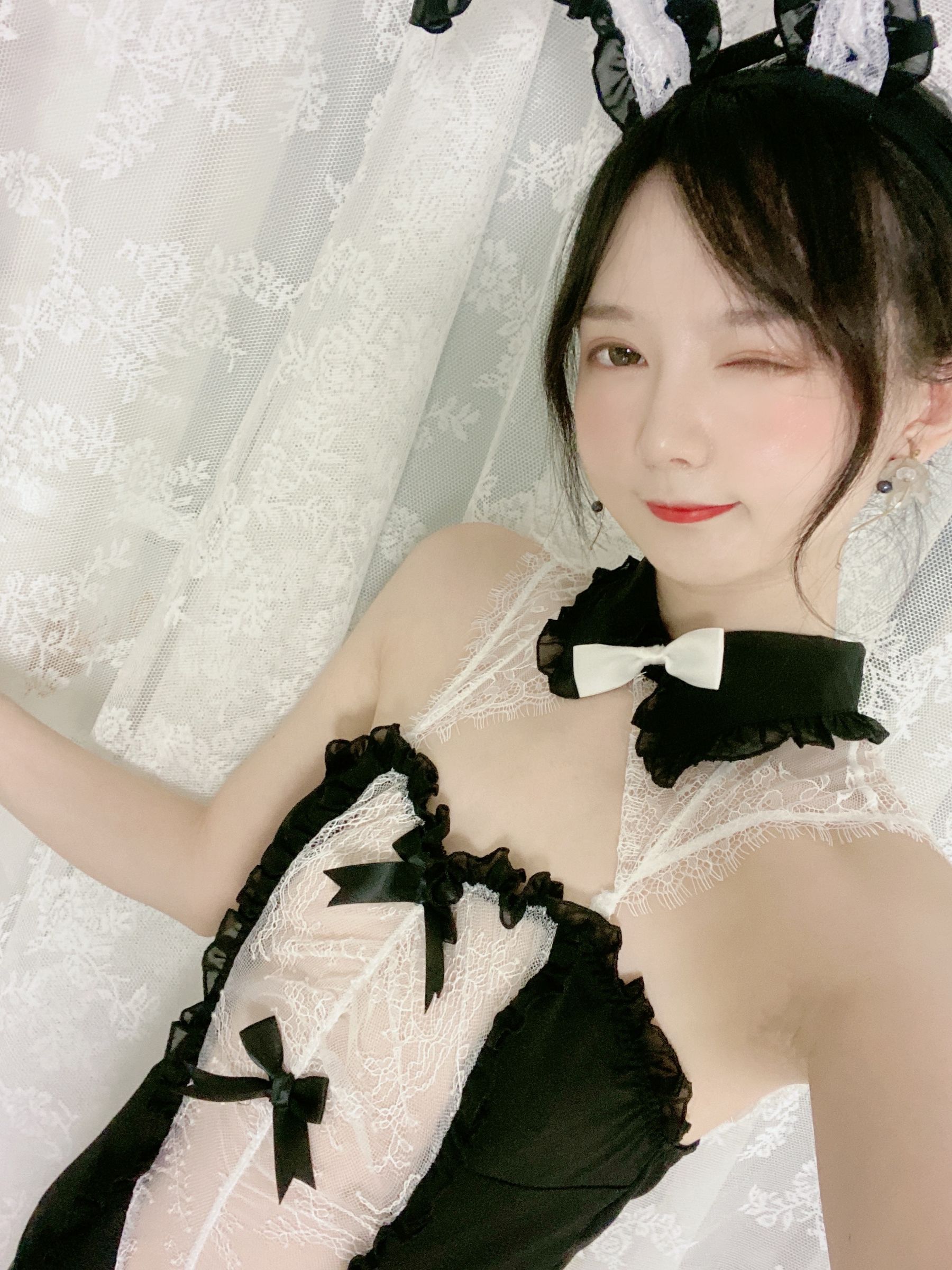 [福利COS] 51酱 - 油光袜 2