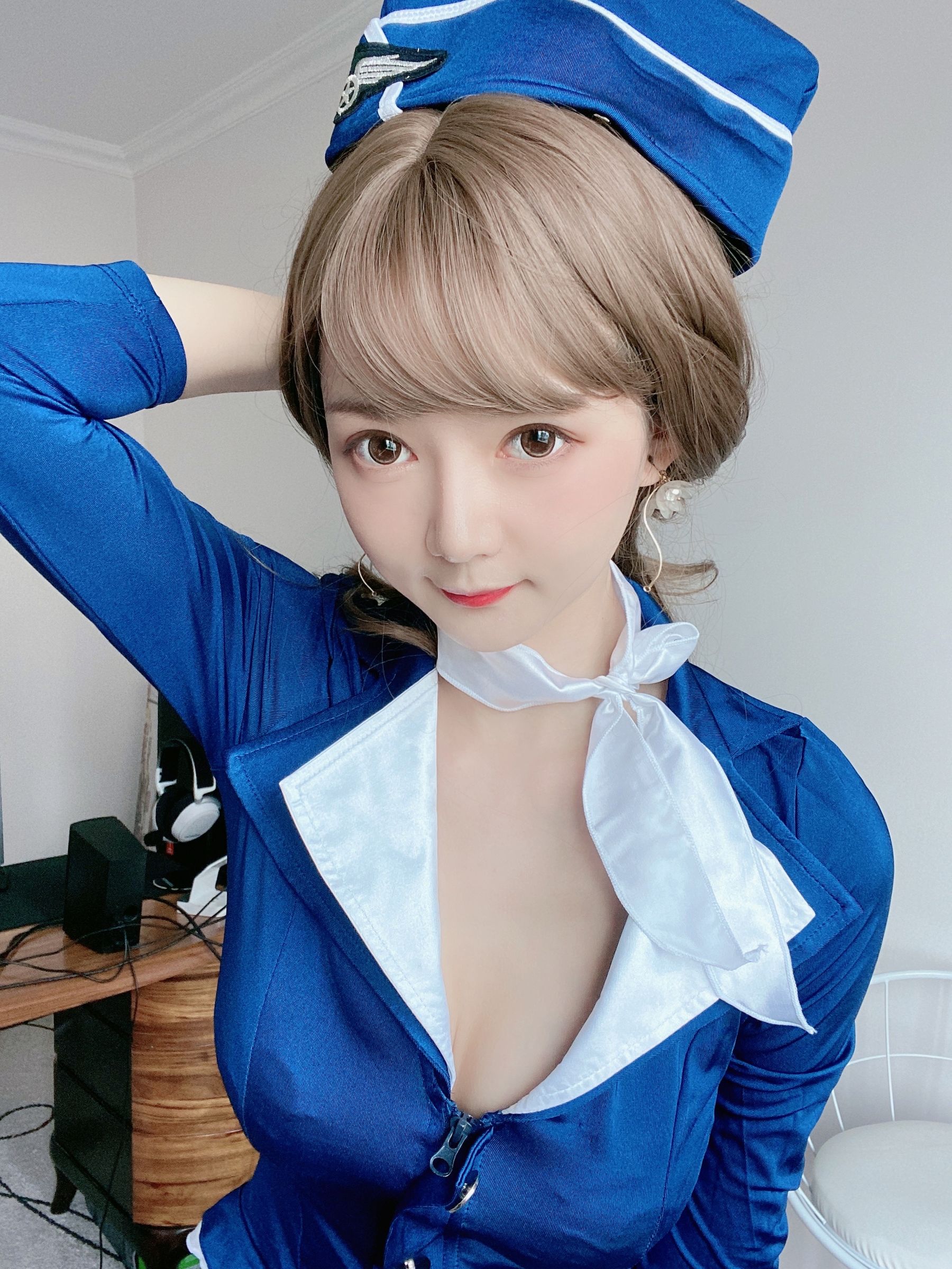 [福利COS] 51酱 - 蓝色制服装 10