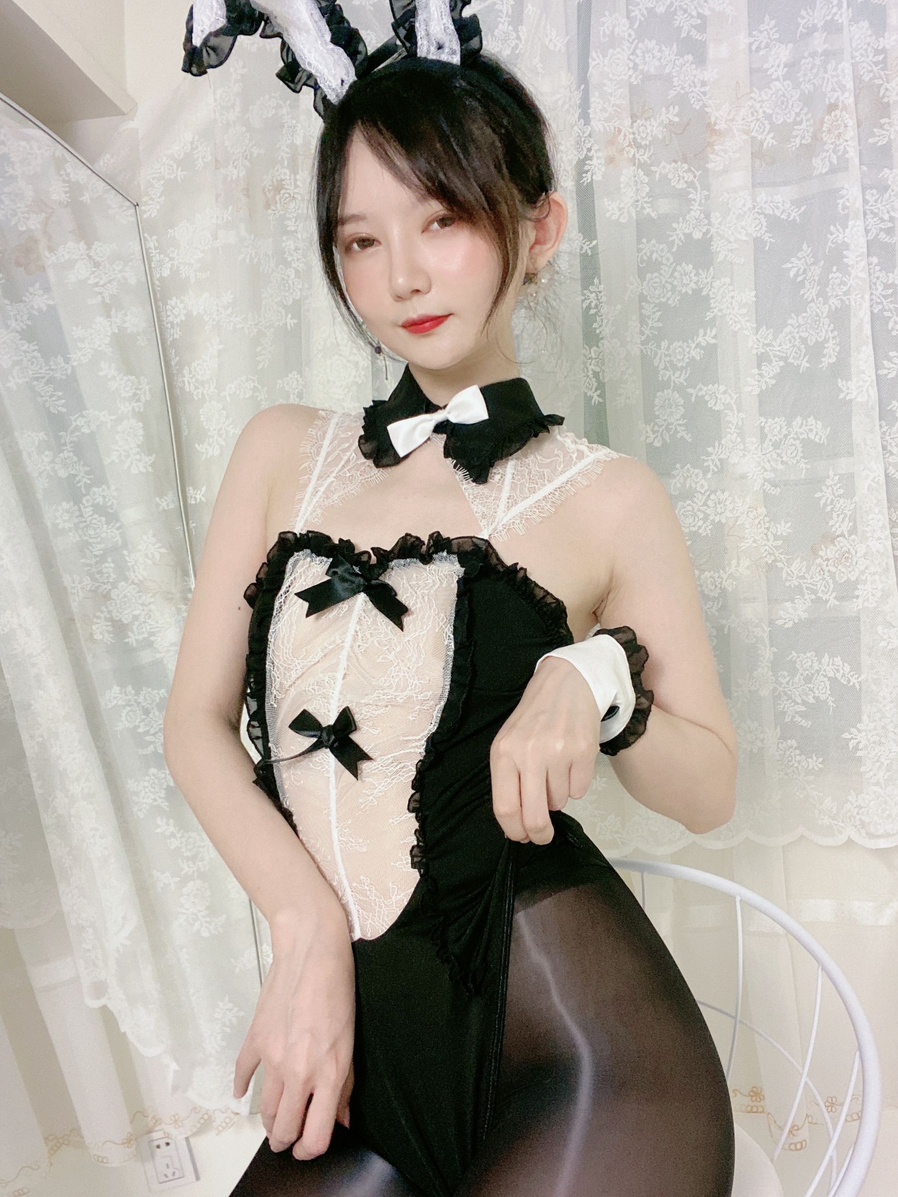 [福利COS] 51酱 - 油光袜 12