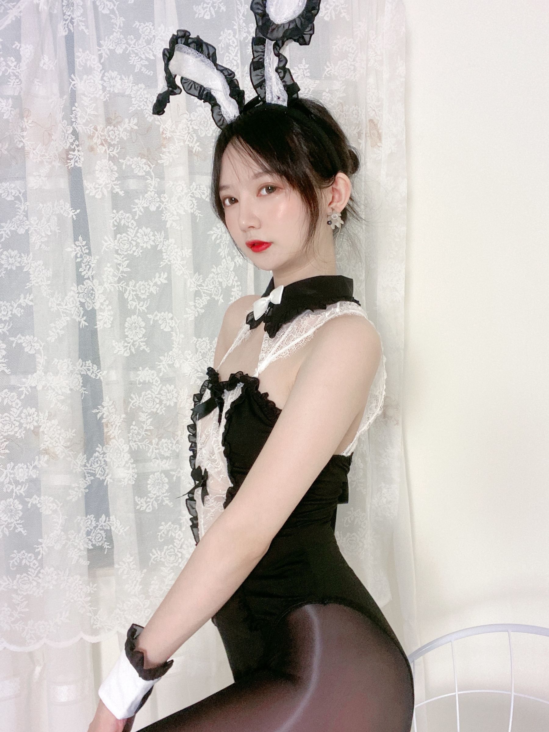 [福利COS] 51酱 - 油光袜 17