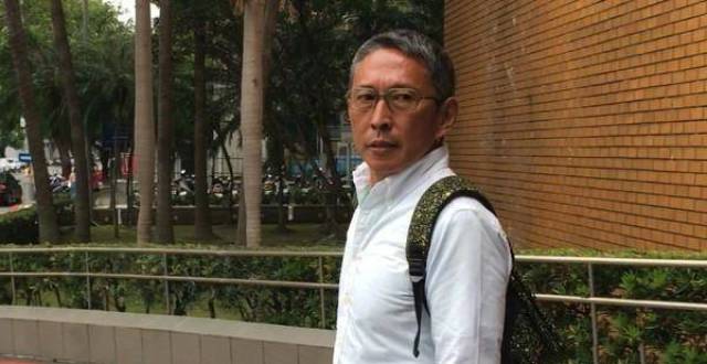 台湾导演钮承泽入狱，面带微笑心情平和，性侵剧组女员工将关四年_腾讯新闻