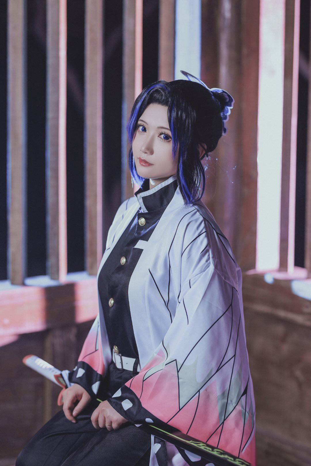 凛凛鬼灭之刃蝴蝶忍CosPlay8