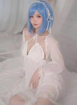 画晴Cosplay碧蓝航线恰巴耶夫睡衣