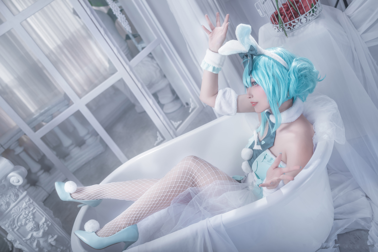 怪兽初音白兔CosPlay5