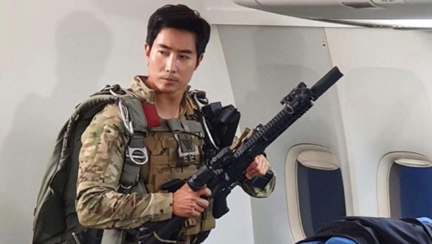 去乌克兰"参战"的韩国网红"李根大尉"想跑路?波兰不让入境