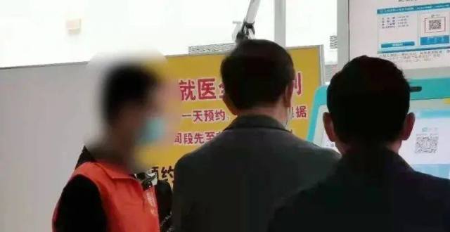 “我去抢劫，就是为了进来坐牢、治病……”_腾讯新闻