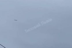 「ロシアとウクライナの紛争の32日目」ロシアの戦車がマリウポリで前進、トルコの外相は彼がロシアの対空ミサイルを購入する権利を留保すると言います